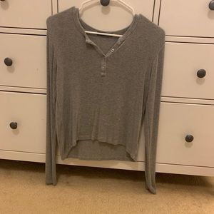 BRANDY MELVILLE grey long sleeve shirt